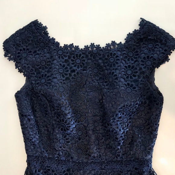 Laundry By Shelli Segal Lace Dress - Picture 2 of 8